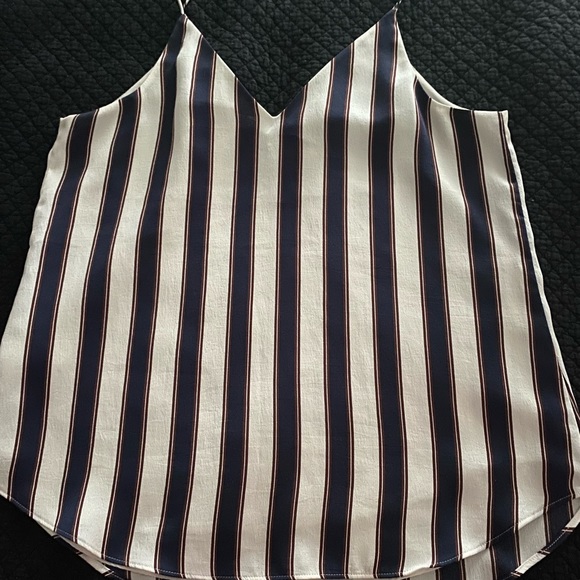 Top - Picture 2 of 6